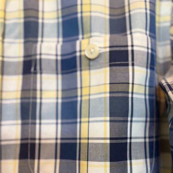 Orvis Men’s Medium Blue and White Long Sleeve Button Down Shirt. - Picture 4 of 6